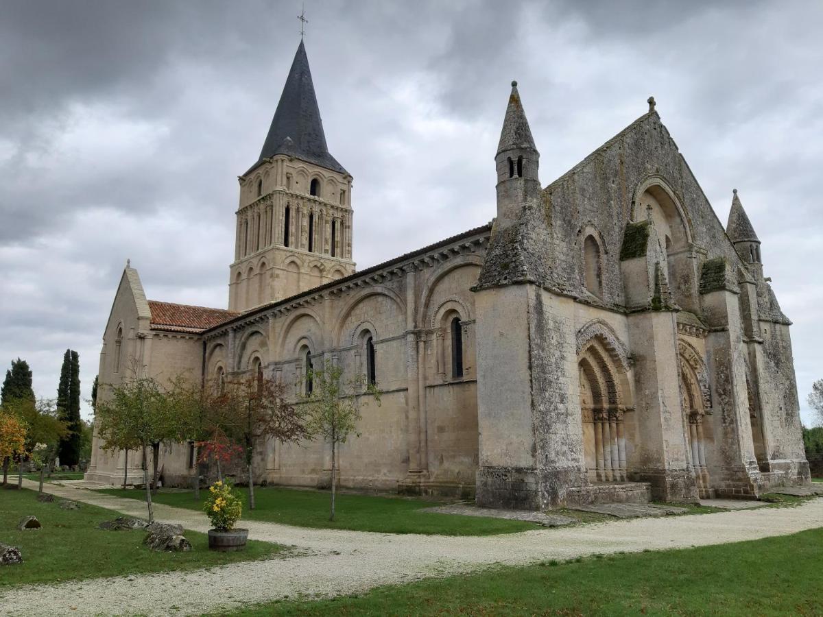 Les Volets Verts Aulnay Aulnay  Buitenkant foto