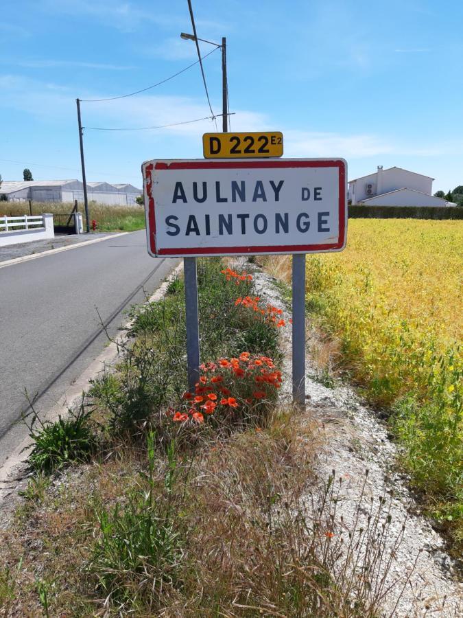 Les Volets Verts Aulnay Aulnay  Buitenkant foto